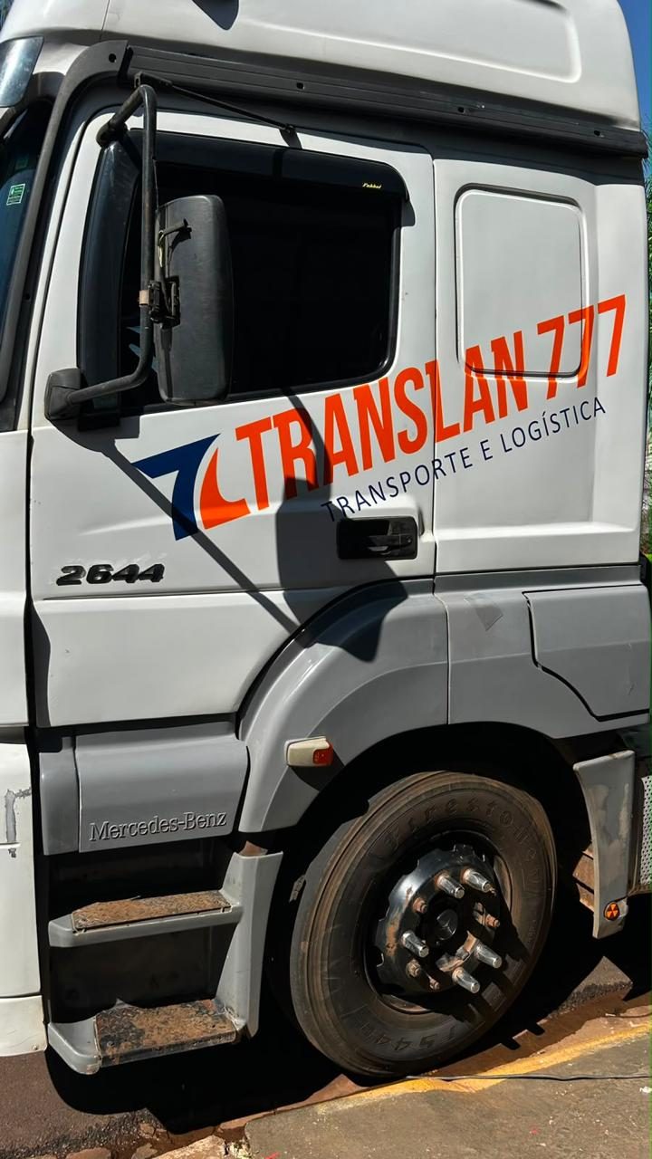 Caminhão personalizado — Translan 777